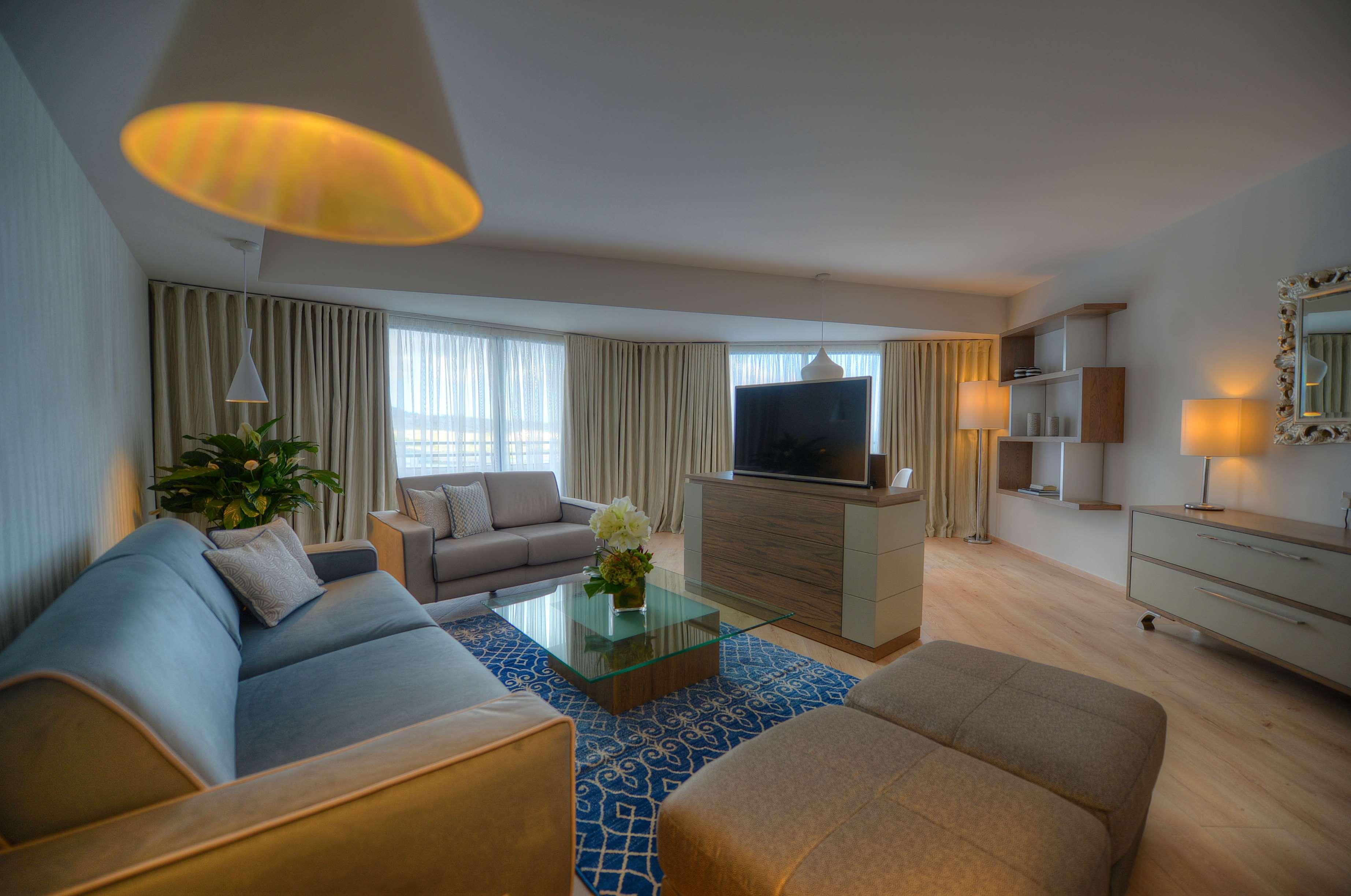 Radisson Blu Resort, Malta St. Julian'S Esterno foto Living room