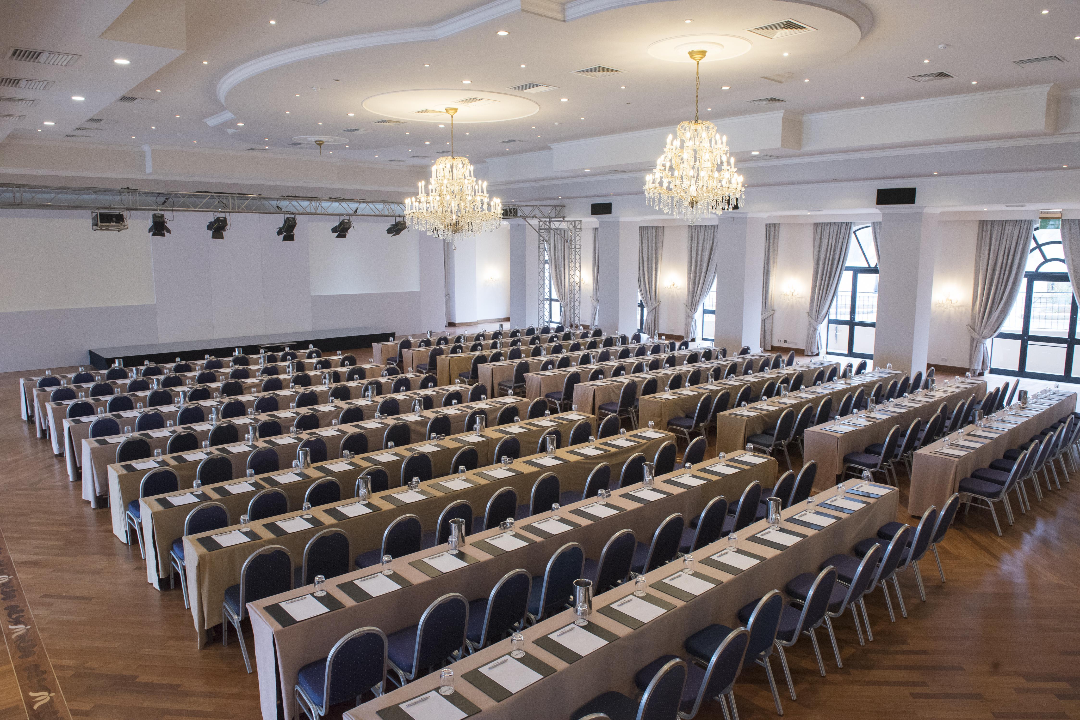 Radisson Blu Resort, Malta St. Julian'S Esterno foto The main conference hall